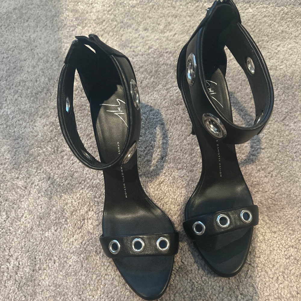 Giuseppe Zanotti sandals